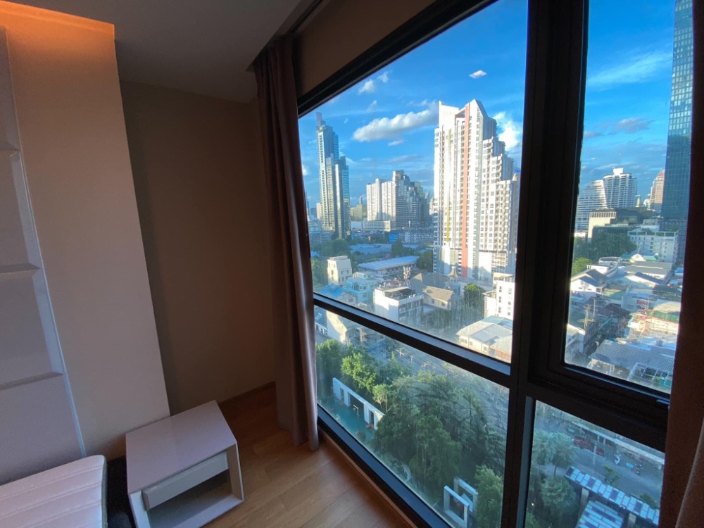 For Rent 1 bedroom The Address Sathorn Luxury Condo High floor Near BTS Saint Louis Fully furnished Ready to move in