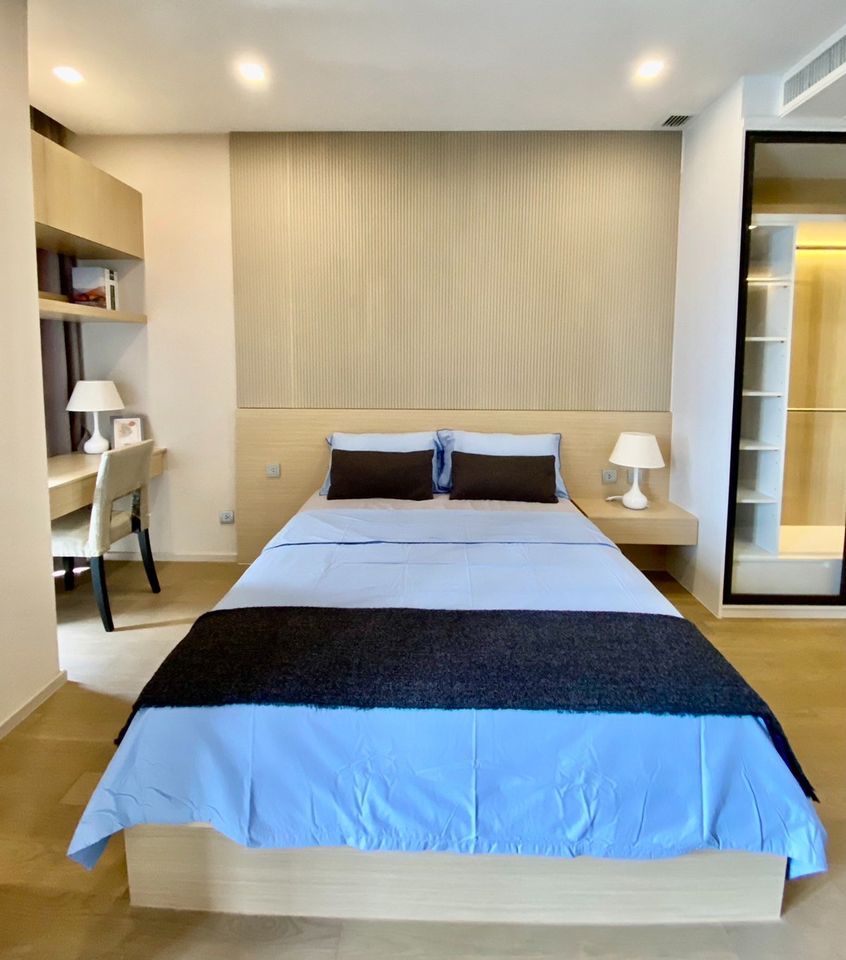 For Rent condo 1 bedroom at Ashton Asoke High floor near BTS Asoke Fully furnished Ready to move in Rental 30,000 THB.