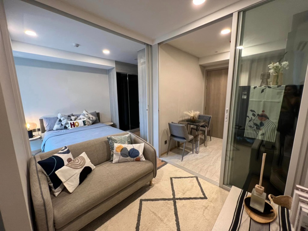 For Rent condo 1 bedroom at Chewathai Residence Thonglor near BTS Thonglor Fully furnished Ready to move in Rental 26,000 THB.