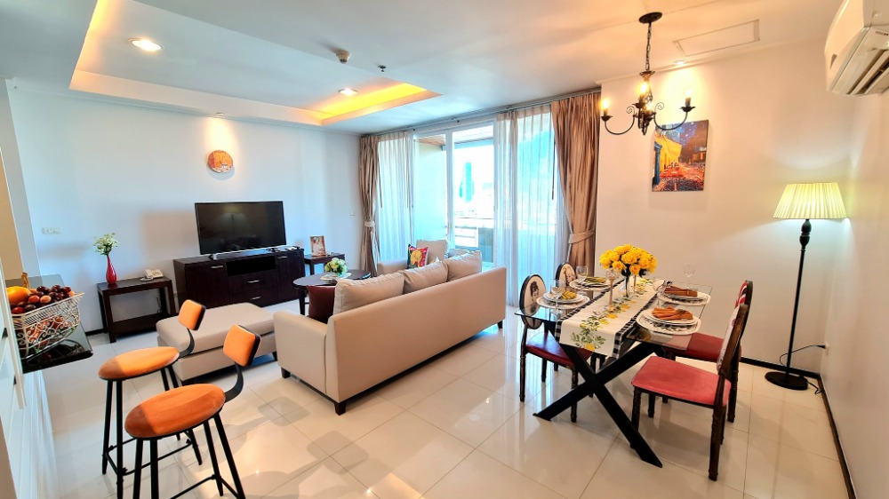 For Rent 2 bedrooms Piyathip Place Sukhumvit 39 Apartment Near BTS Phrom Phong Fully furnished Ready to move in