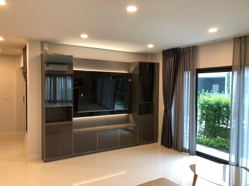 For Rent 4 bedrooms CENTRO Vibhavadi Luxury Detached House Corner House Pet friendly 🐶🐱Near Don Mueang Airport Fully furnished Ready to move in