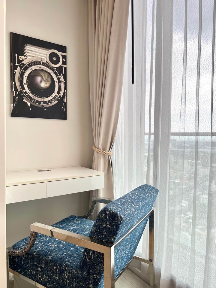 For Rent condo 3 bedrooms at Noble Ploenchit Luxuly condo Penthouse Duplex Near BTS Ploenchit  Fully furnished Ready to move in Rental 190,000 THB.