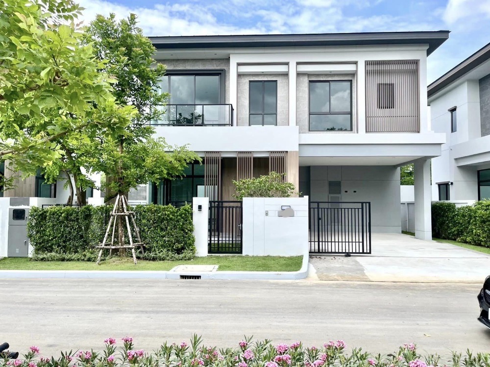 For Rent 4 Beds 4 Baths Bangkok Boulevard Bangna KM.5 Ultra Luxury Detached House Near BTS Udomsuk Fully furnished Ready to move in