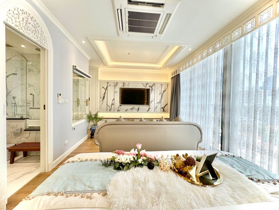 For Sale 2 bedrooms Park Origin Phromphong Luxury Condo Corner room Near BTS Phrom Phong Fully furnished Ready to move in