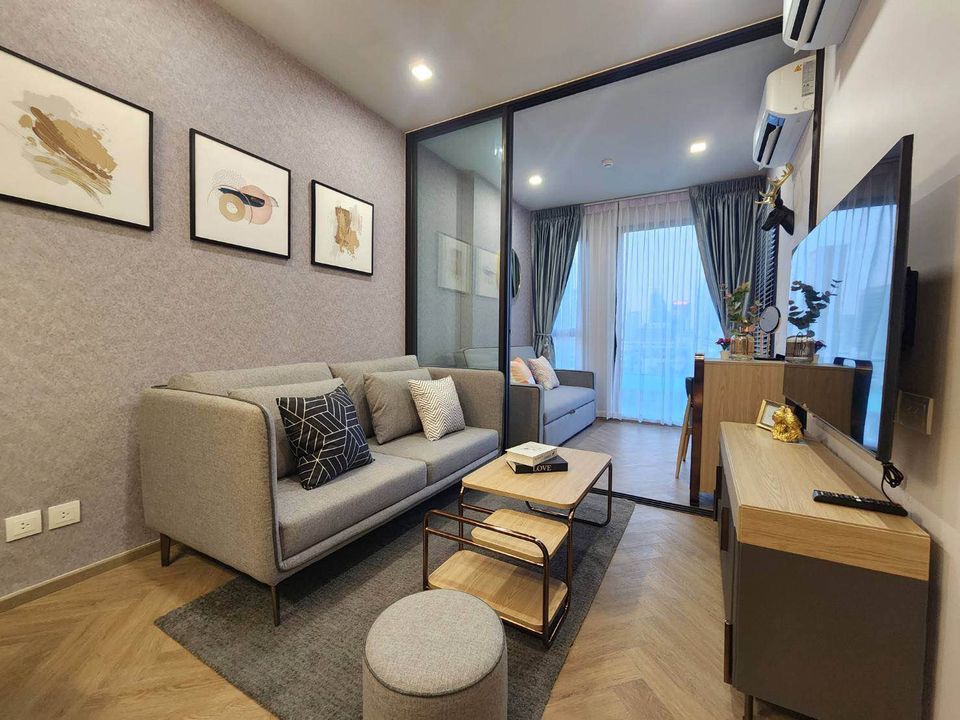 For Rent 2 bedrooms Chapter Chula Samyan Condo Near MRT Samyan Ready to move in Rental 35,000 THB./Month