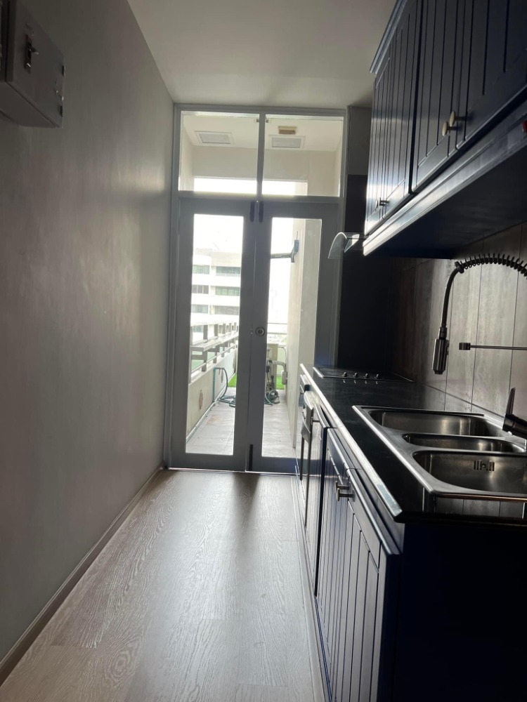 For Rent 2 bedrooms The Madison Luxury Condo High floor Pet friendly 🐶🐱Near BTS Phrom Phong Fully furnished Ready to move in