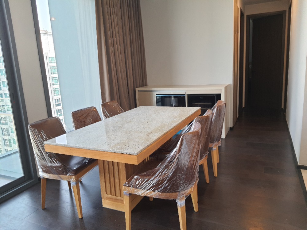 For Rent 2 bedrooms LAVIQ Sukhumvit 57 Luxury Condo High floor Near BTS Thonglor Ready to move in