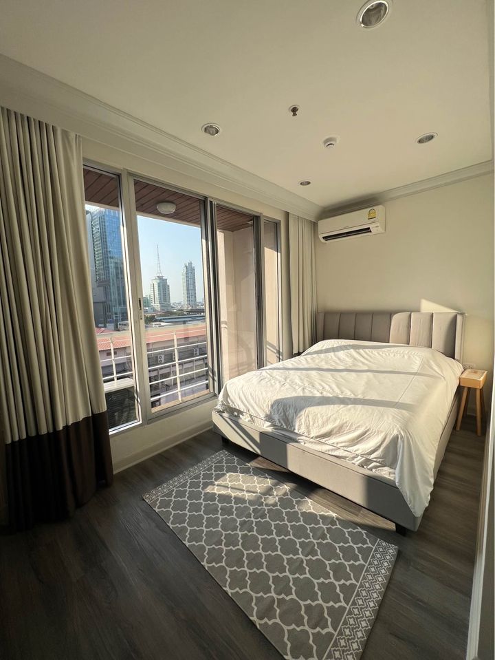 For Rent 2 bedrooms Pathumwan Resort Condo Near BTS Phaya Thai Fully furnished Ready to move in