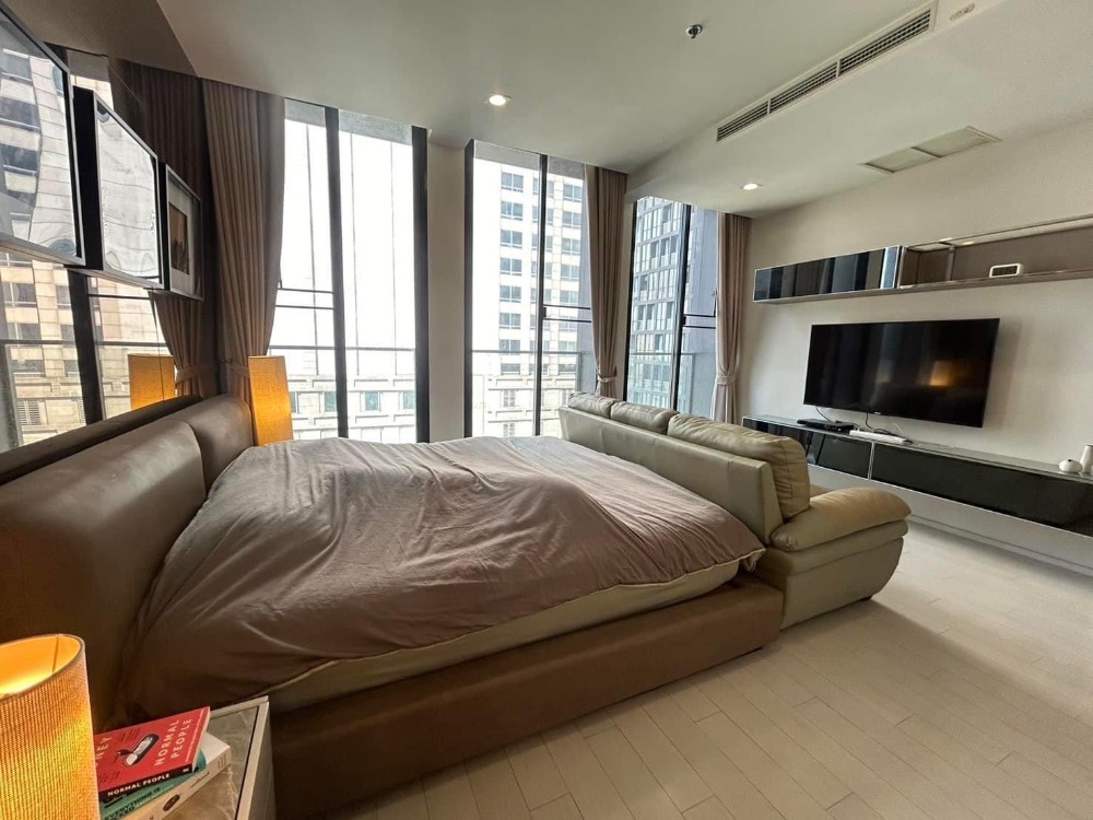 For Rent 1 bedroom Noble Ploenchit Condo Near BTS Ploenchit Fully furnished Ready to move in