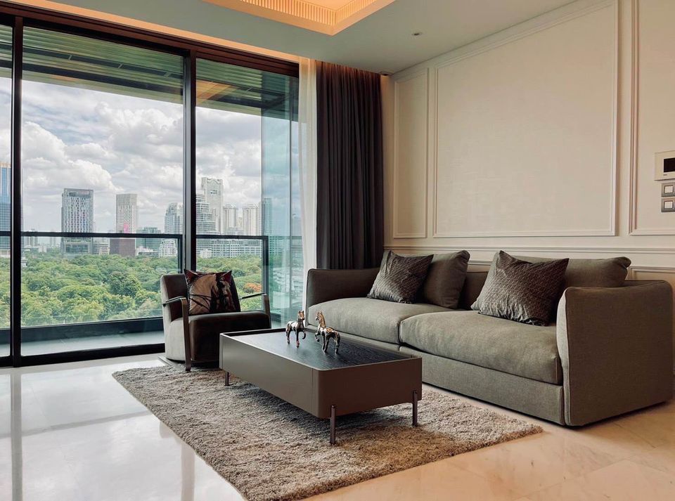 For Rent 1 bedroom Sindhorn Tonson Ultra Luxury Condo Near BTS Chidlom Fully furnished Ready to move in