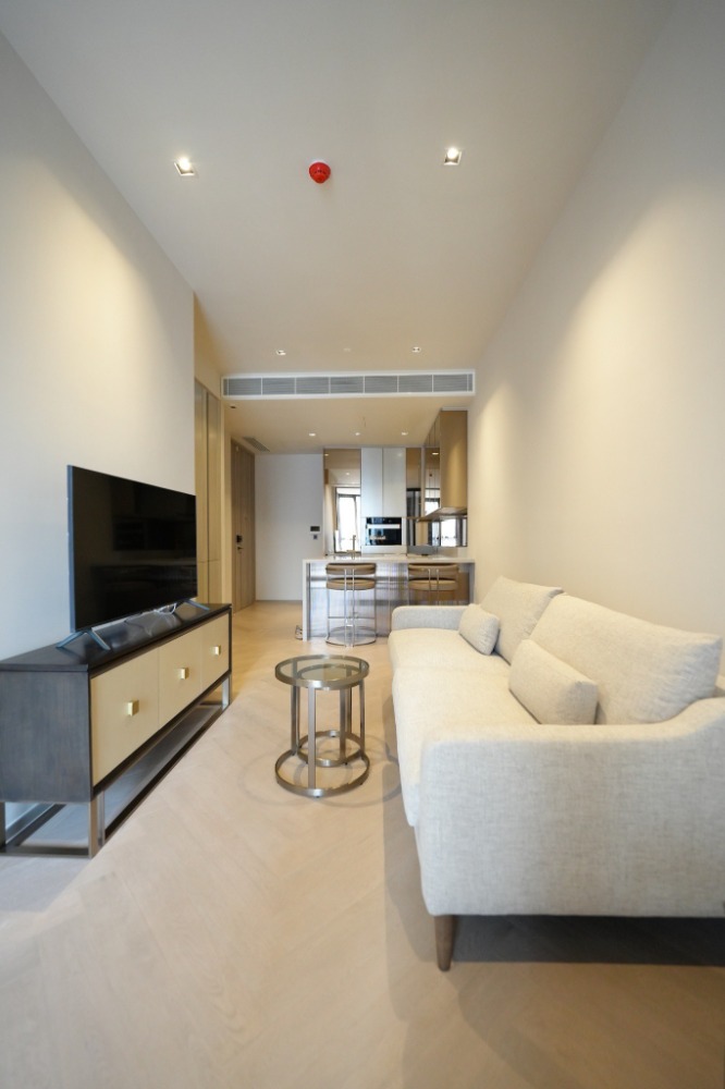 For Rent 1 bedroom The Reserve Sathorn Luxury Condo High floor Near BTS Chong Nonsi Fully furnished Ready to move in