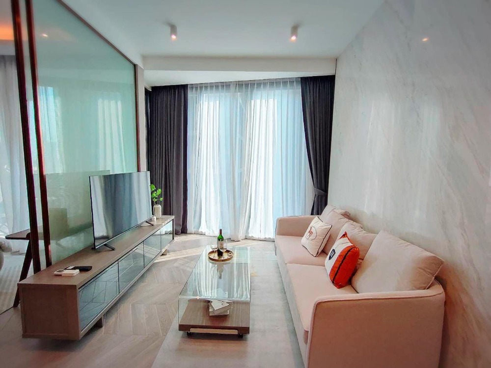 For Rent 1 Bed 1 Bath The Estelle Phromphong Luxury Condo High floor  Near BTS Phromphong Fully furnished Ready to move in