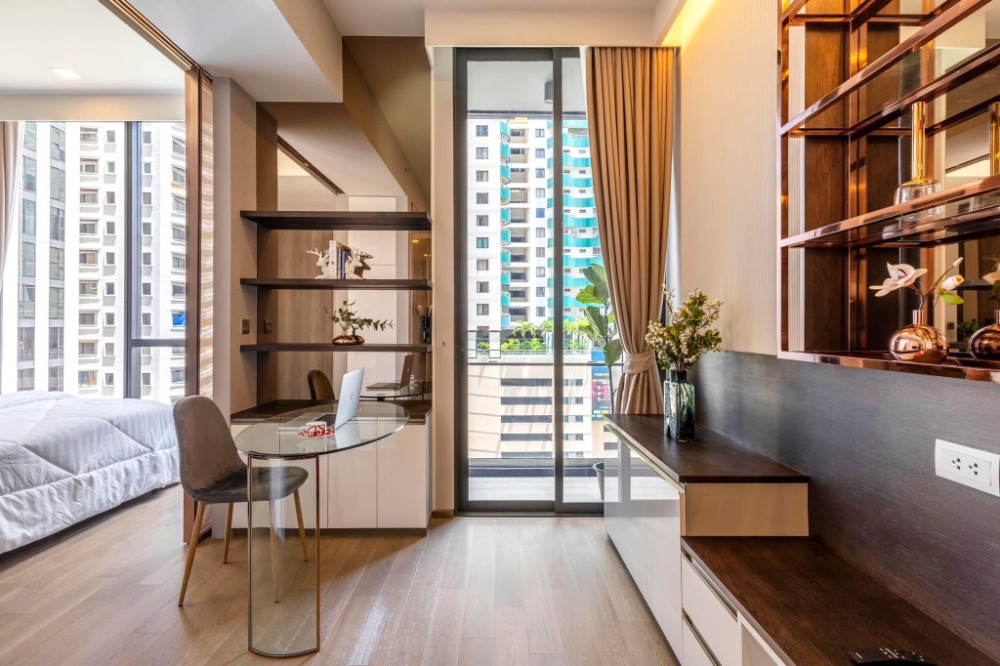 For Rent 1 Beds 1 Bath Celes Asoke Luxury Condo Near BTS Asoke Fully furnished Ready to move in