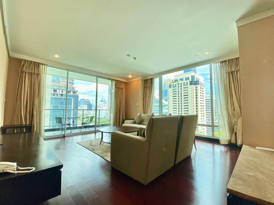 For Rent 4 Beds 4 Baths The Park Chidlom Condo Near BTS Chidlom Fully furnished Ready to move in