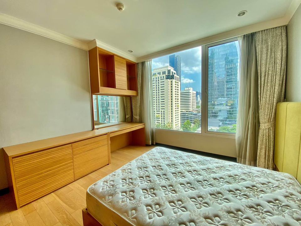 For Rent 4 Beds 4 Baths The Park Chidlom Condo Near BTS Chidlom Fully furnished Ready to move in