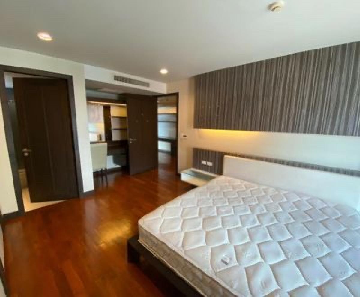 เช่า คอนโด 2 นอน 3 น้ำ Richmond Hills สุขุมวิท - ทองหล่อPet friendly 150 sq.m , Rental 55,000 THB