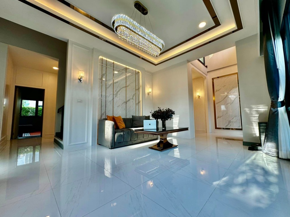 For sale detached house 4 bedrooms at The city bangna Luxury House Corner unit near Mega Bangna Fully furnished Ready to move in Sale 29,000,000 THB