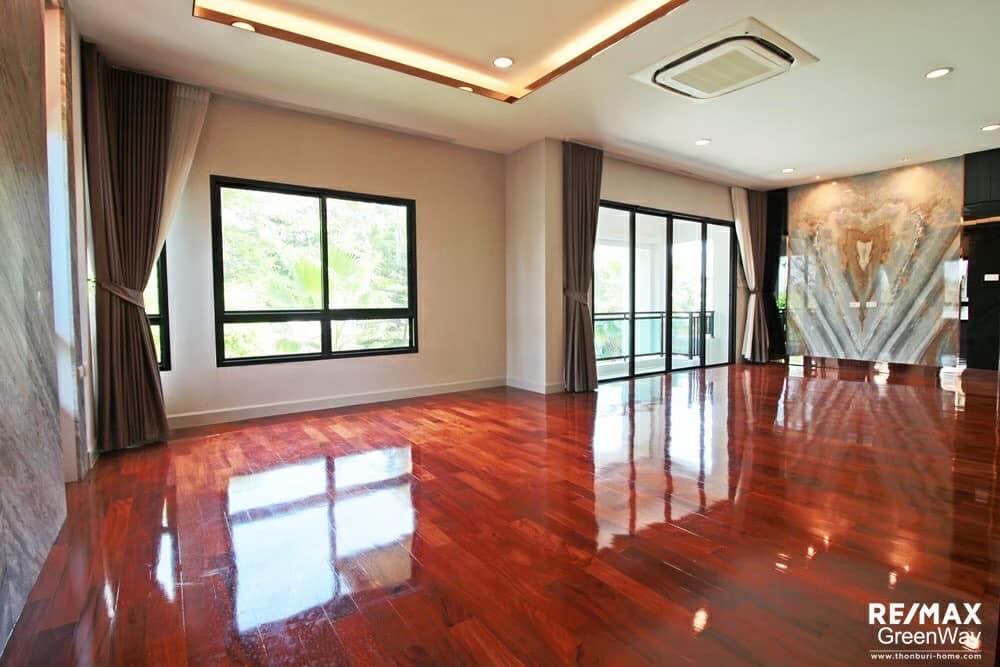 For sale detached house 4 bedrooms at Grand Bangkok Boulevard Sathorn luxury house near BTS Bangwa Fully furnished Ready to move in Sale 21,600,000 THB