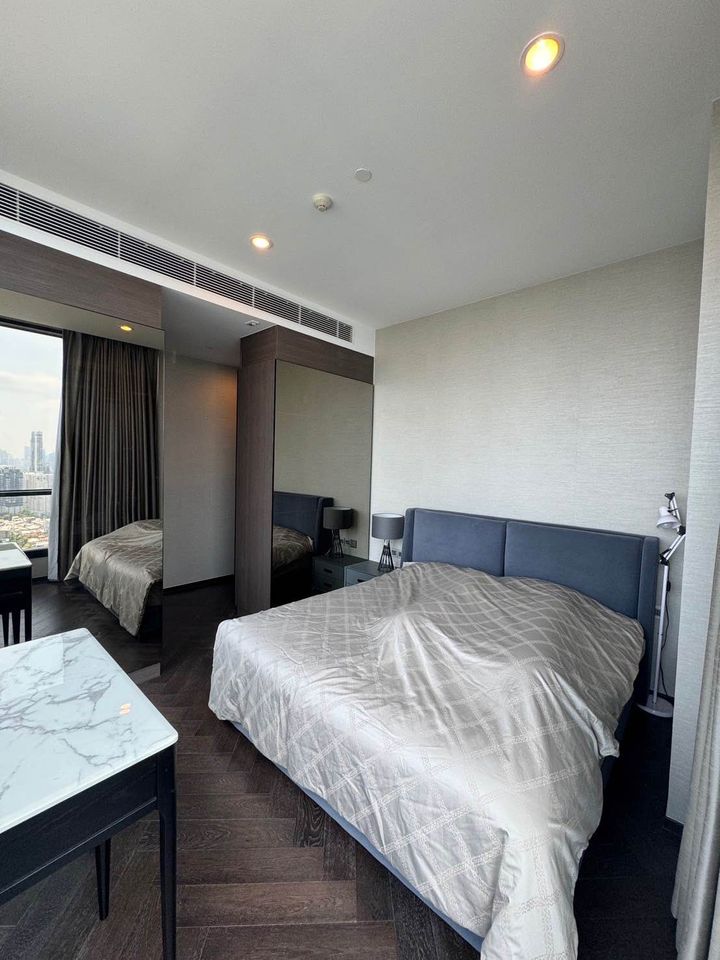 For sale condo 2 bedrooms at The Esse Sukhumvit 36 Luxury condo Corner room Near BTS Thonglor Ready to move in Sale 23,500,000 THB.