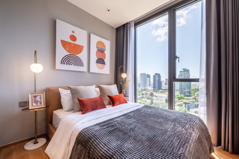 For Rent: Beatniq Sukhumvit 32, 2 Bedrooms / 2 Bathrooms *Fully Furnished*