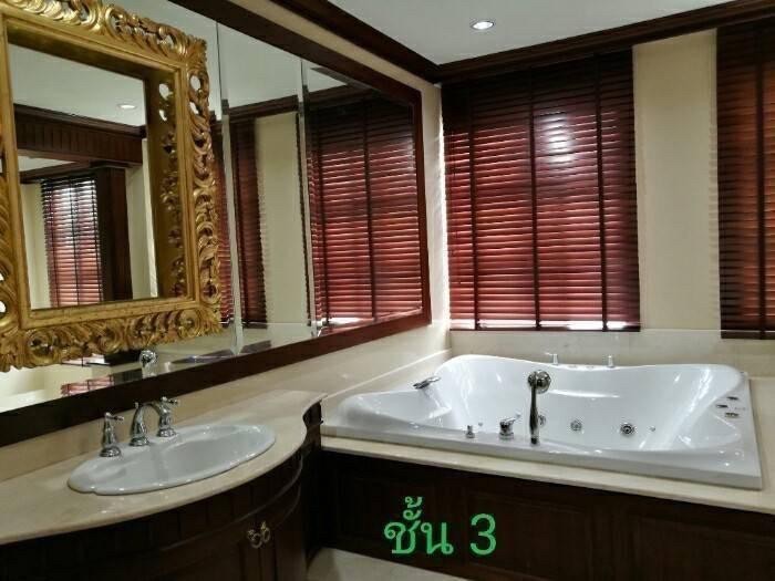 For Rent: Townhome 4 Storeys, Baan Klangkrung Sathorn-Narathiwas, 3 Bedrooms /5 Bathrooms, *Furnished* Ready to move in