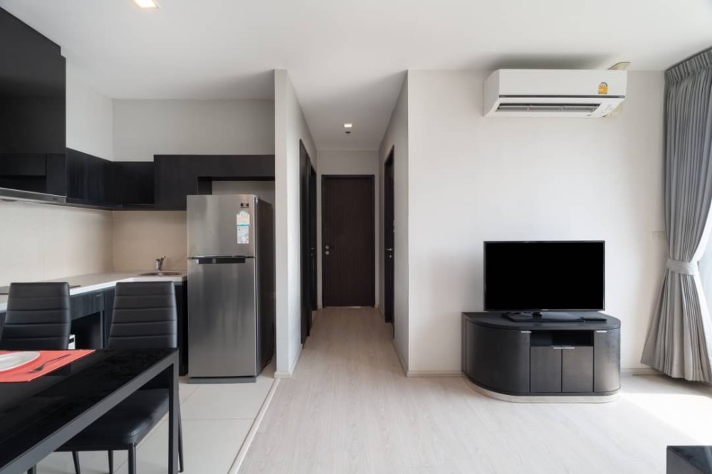 For Rent: Condo, Rhythm Sukhumvit 44/1, 2 Bedrooms /1 Bathroom *Fully Furnished /High Floor /Corner Unit & Ready to move in*