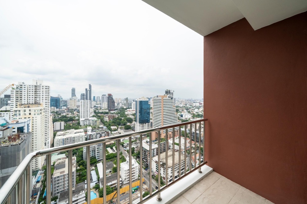 For Sale: Condo, Fullerton Sukhumvit, 2 Bedrooms /2 Bathrooms *Fully Furnished /High Floor /High Floor /Pet Friendly & Ready to move in*