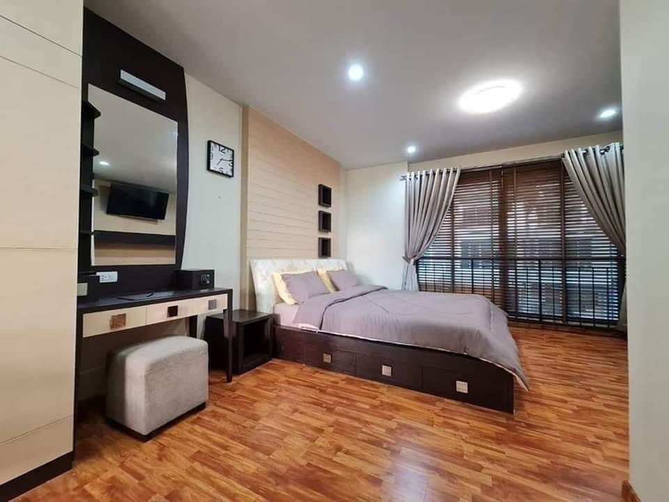 For Rent: Townhome, The Private Sukhumvit-Bangchak, 3 Bedrooms /4 Bathrooms *Fully Furnished* Ready to move in