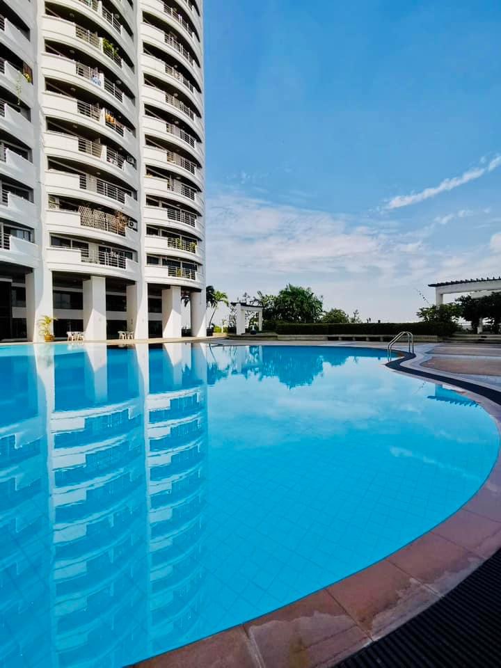 For Rent: Condo, Floraville, 2 Bedrooms /2 Bathrooms *Fully Furnished /Balcony & Ready to move in*