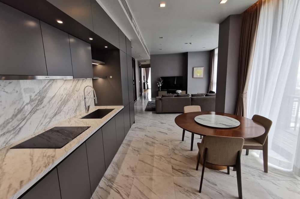 For Sale: Condo, The Monument Thonglor, 2 Bedrooms /3 Bathrooms *Fully Furnished /High Floor /Private Lift /Pet Friendly & Sale with Tenant (February 2025)*