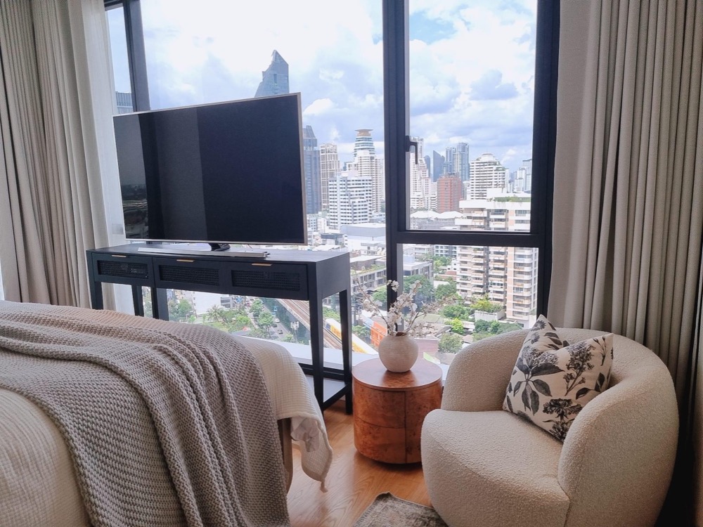 For Sale: Condo, BEATNIQ Sukhumvit 32, 2 Bedrooms /2 Bathrooms *Fully Furnished /High Floor /Corner Unit & Ready to move in*